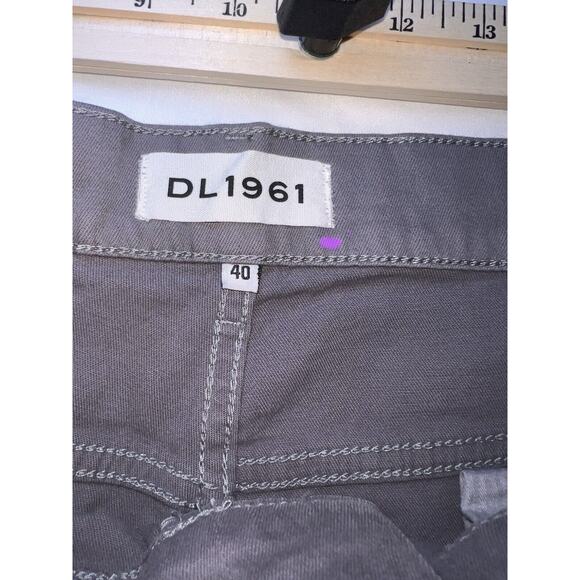 DL1961 Vince Jeans Men Size 40x34 Casual Straight Piccard Gray XTWILL Casual NWT - Picture 9 of 16